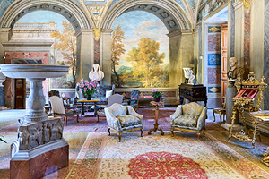 Visit to Colonna Art Gallery in Palazzo Colonna during day