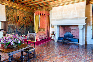 Visit the interiors of Chateau de Chenonceau in France during th
