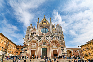 Visit to the stunning Cathedral in Siena Tuscany Italy