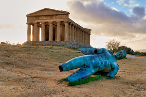 Exploring the Temple of Concordia in Valle dei Templi Agrigento