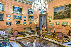 Visit to colonna art gallery in princess isabelle apartment in r