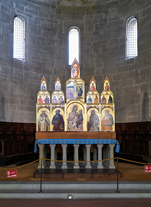 Visit the altar of Santa Maria della Pieve church in Arezzo