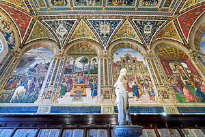 Piccolomini Library features Pinturicchio frescoes by Marco Brivio