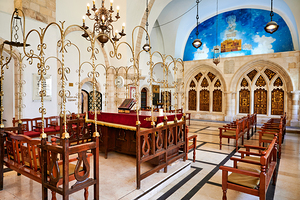Visitors explore four Sephardic synagogues in Jerusalem