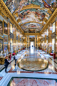 Explore colonna art gallery in palazzo colonna in rome