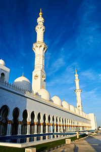 Visit to the iconic Sheikh Zayed Grand Mosque in Abu Dhabi by Marco Brivio