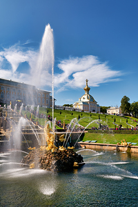 Fountains and gardens at Peterhof Palace in Saint Petersburg