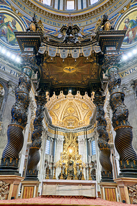 Visit to Saint Peters Basilica in Rome with Berninis baldacchi