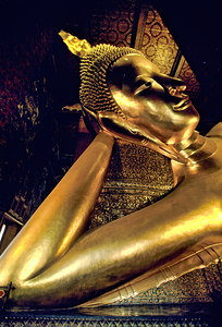 Reclining Buddha statue at Wat Pho temple in Bangkok