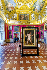 Exploring palazzo pitti and bronzinos dwarf morgante in tuscany