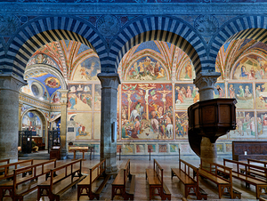 Discover Collegiata di Santa Maria Assuntas interior