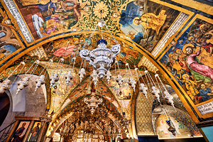 Visit to the church of the holy sepulchre in jerusalem israel