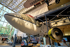 Exhibit of airplane and engines at Smithsonian museum