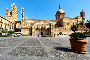 Explore Palermo Cathedral in Sicily on a sunny day