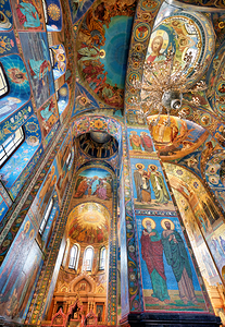 Visiting the church of the savior on spilled blood