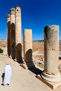 Exploring the ancient ruins of Gerasa in Jerash Jordan