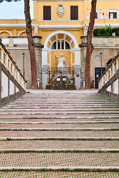 Steps to Apollo Citaredo statue in Galleria Nazionale by Marco Brivio