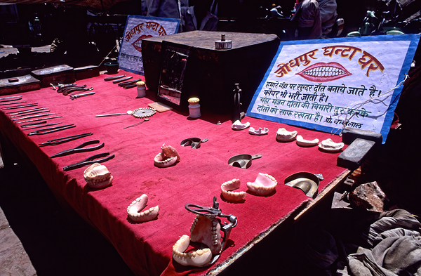 Street dentist setup in Jaipur Rajasthan serving local communit by Marco Brivio