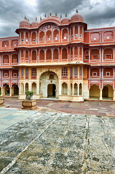 Discover Jaipurs City Palace and its stunning architecture Print