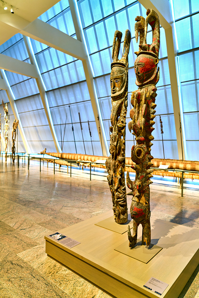 Oceanic Art display in Metropolitan Museum of Art with figures Print
