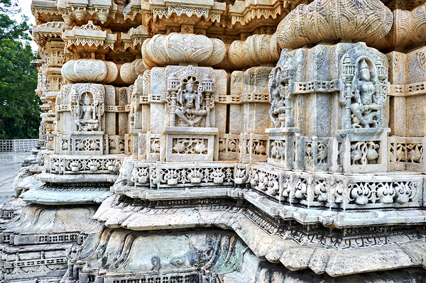 Jain temples in Ranakpur Rajasthan showcase intricate carvings Print