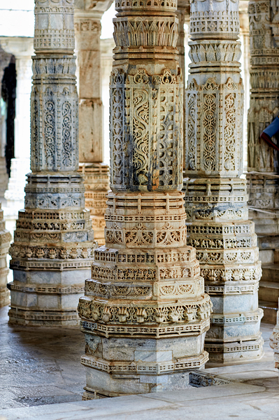 Jain old temples with intricate pillars in Ranakpur Rajasthan Print