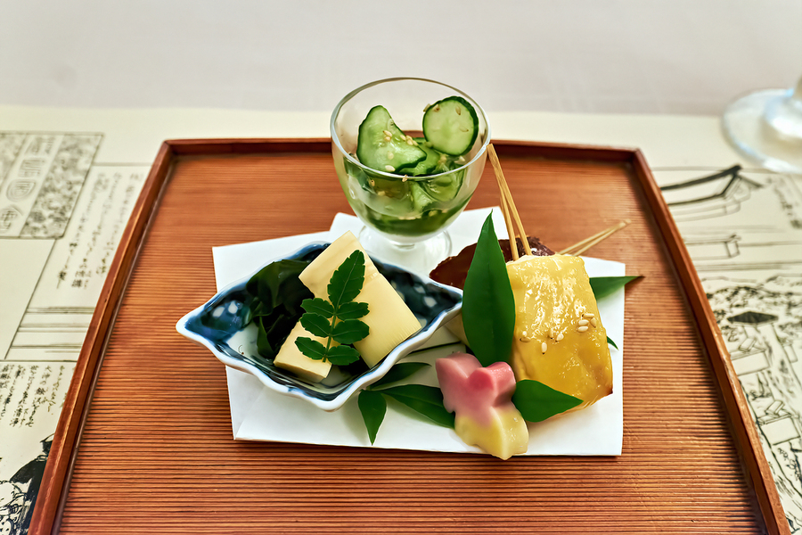 Traditional Japanese food served in a restaurant in Miyajima Jap  Imprimer