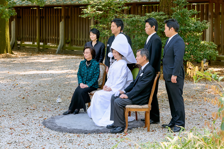 Traditional wedding ceremony at Meiji Jingu Shinto shrine in Tok  Print