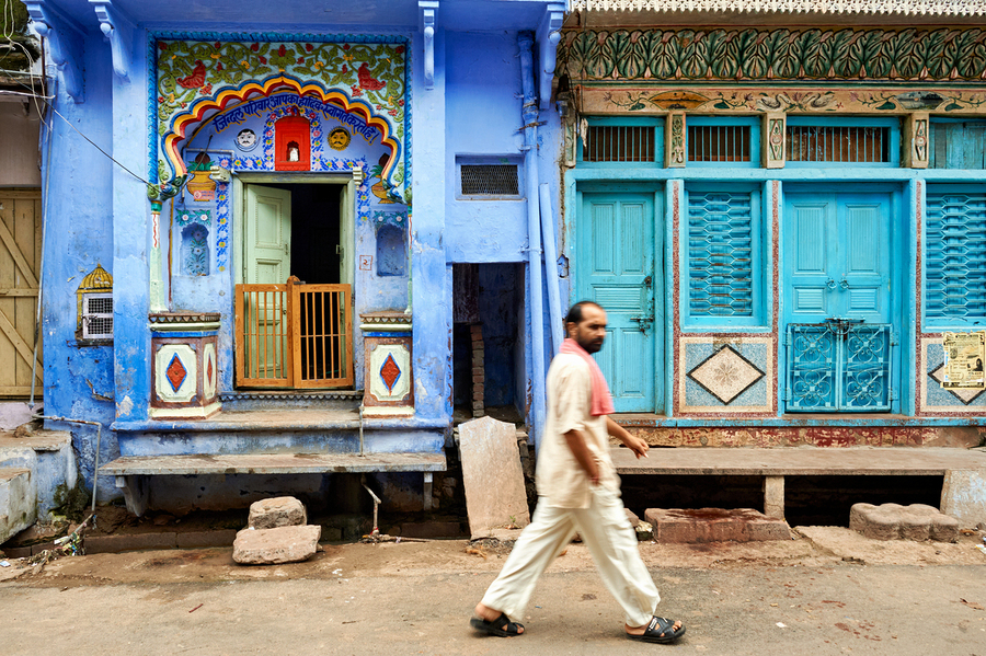 Decorated painted house in Bundi Rajasthan shows local architec  Print