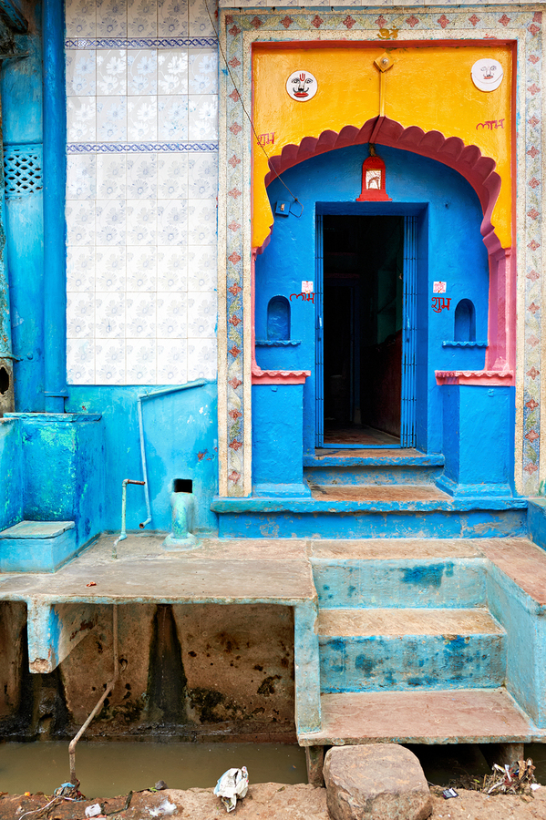 Decorated painted house in Bundi Rajasthan attracts attention  Print