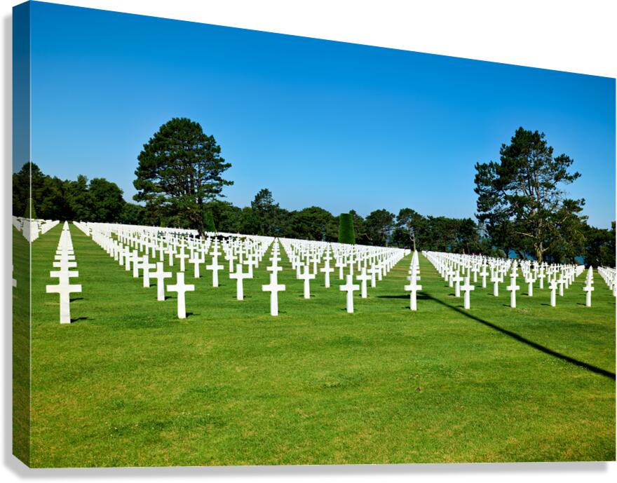 Grave markers at Normandy American Cemetery in Colleville sur Me Canvas Print