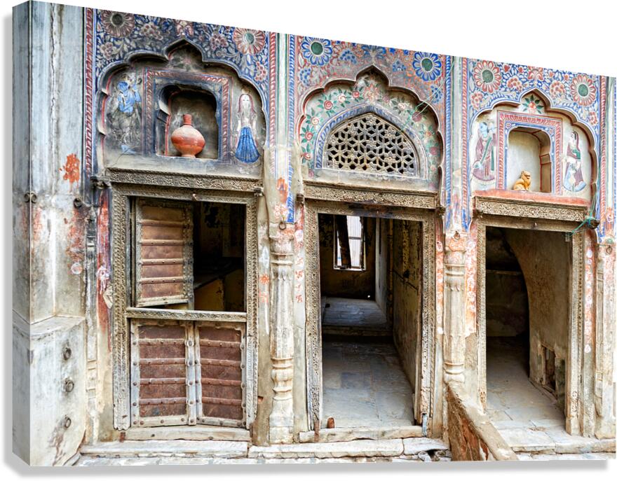 Decorated house in Mandawa showing traditional Shekhawati style Canvas Print