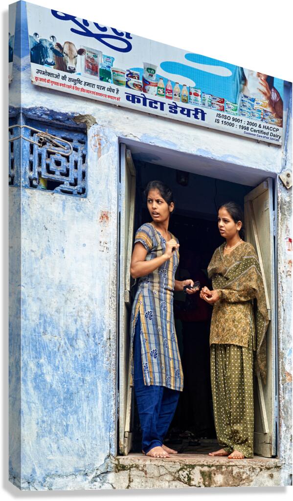 Women stand at their house door in Bundi Rajasthan Canvas Print