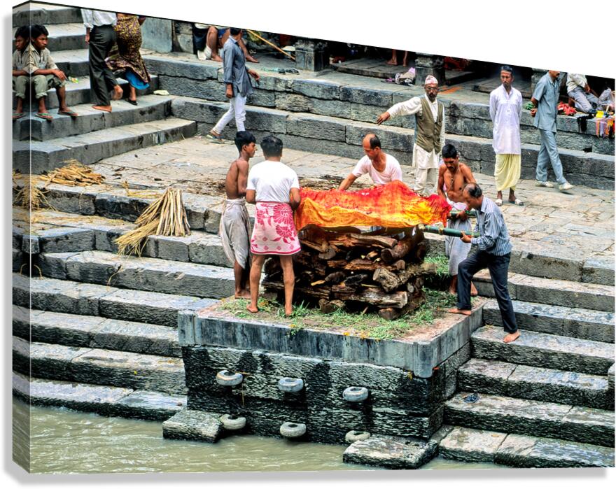 Cremation ceremony at Pashupatinath in Kathmandu Nepal Canvas Print