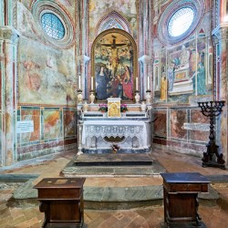 Visit to Church of San Francesco and its frescos in Volterra