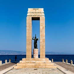 Monument to Vittorio Emanuele on the seafront in Reggio Calabria