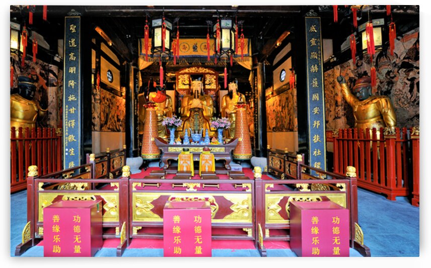 Visit to grand Chinese temple with golden statues in Shanghai by Marco Brivio
