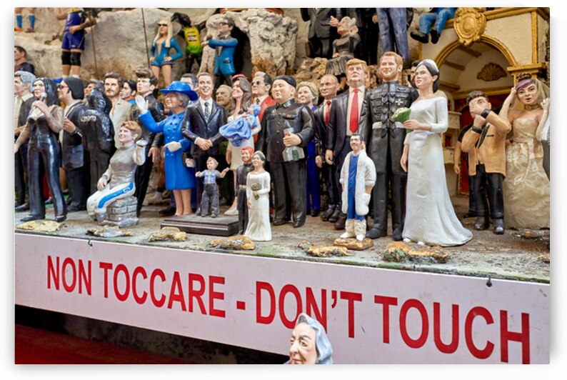 Statues of Christmas Nativity scene in Naples artisan workshop by Marco Brivio