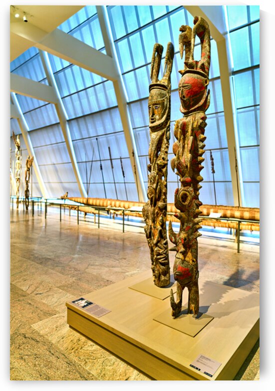 Oceanic Art display in Metropolitan Museum of Art with figures by Marco Brivio