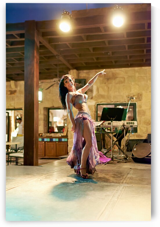 Belly dance performance in Jordan at night by Marco Brivio