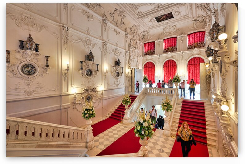 Visitors admire Catherine Palaces interior in St. Pete by Marco Brivio