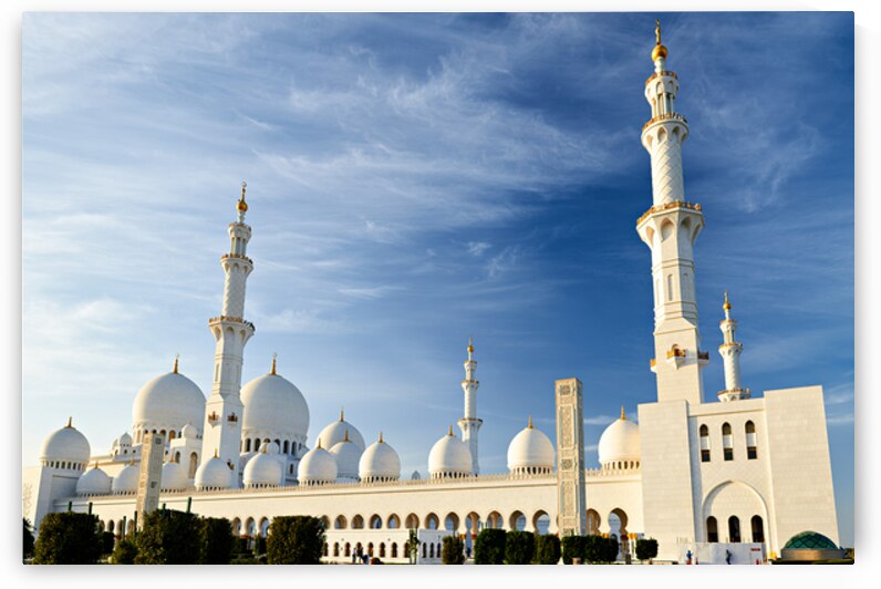 Visit to the iconic Sheikh Zayed Grand Mosque in Abu Dhabi by Marco Brivio