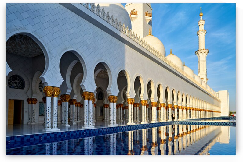 Sheikh Zayed Mosque reflection in Abu Dhabi by Marco Brivio