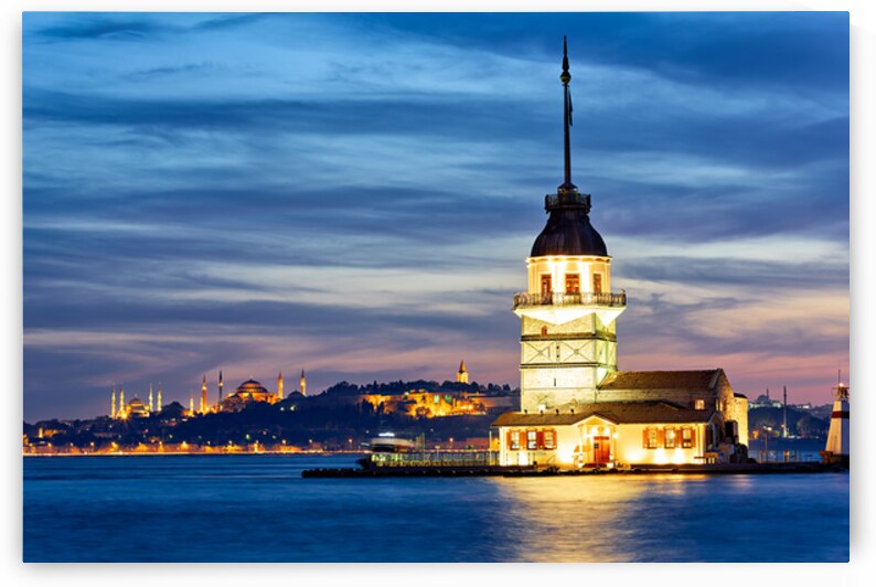 Sunset view of Maidens Tower on the Bosphorus in Istanbul by Marco Brivio