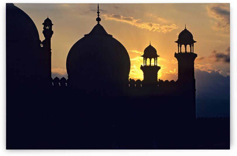 Sunset view over Badshahi Mosque in Lahore Pakistan by Marco Brivio