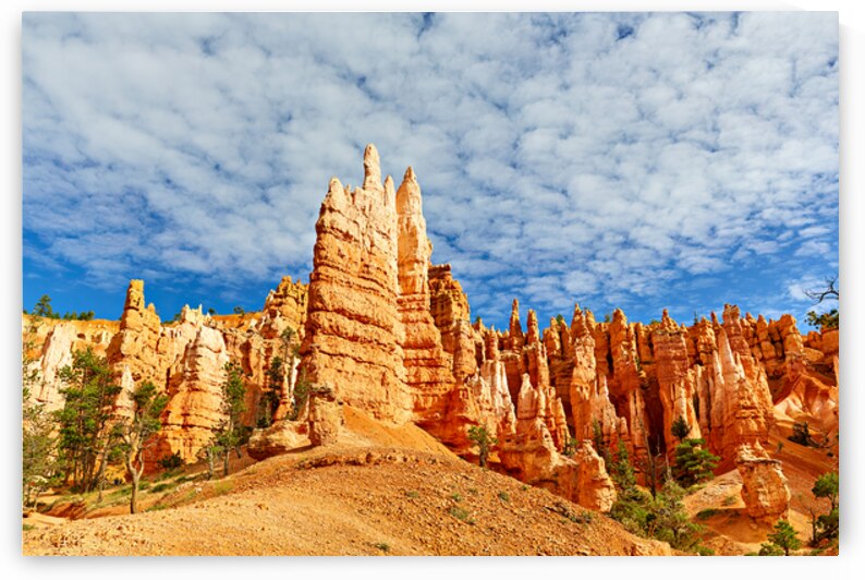Exploring queens garden in bryce canyon national park by Marco Brivio