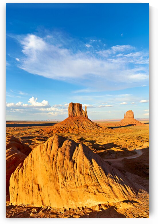 Monument Valley showcases natural rock formations in the USA by Marco Brivio