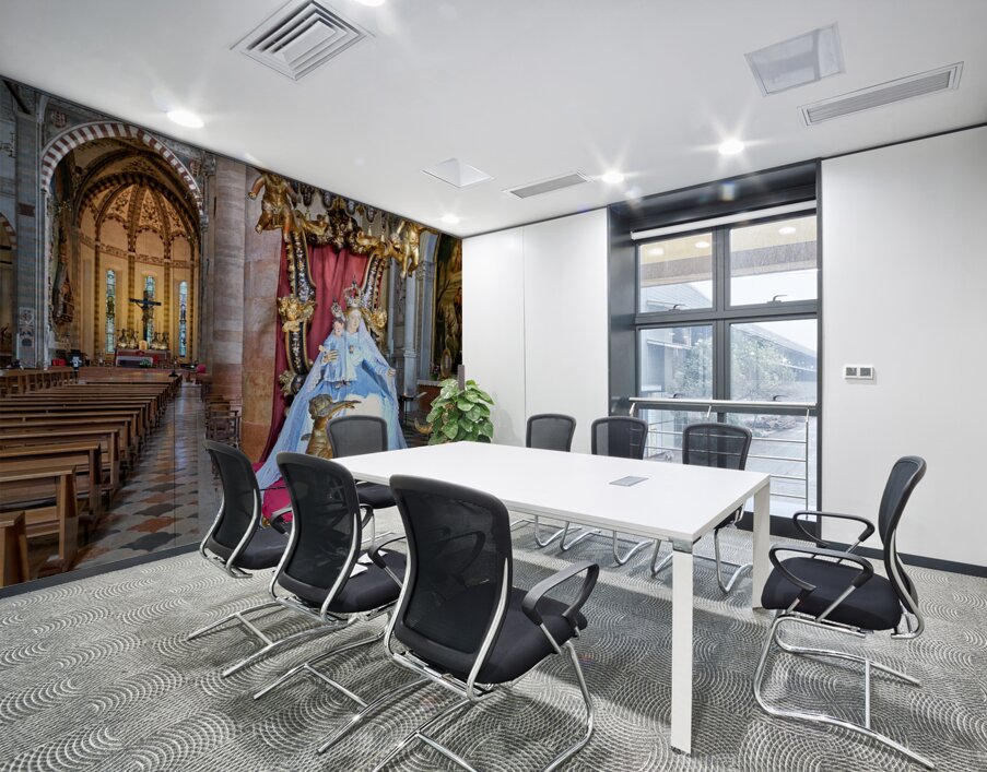 Verona Veneto Italy. The Basilica of Saint Anastasia. Madonna statue Wall Printing