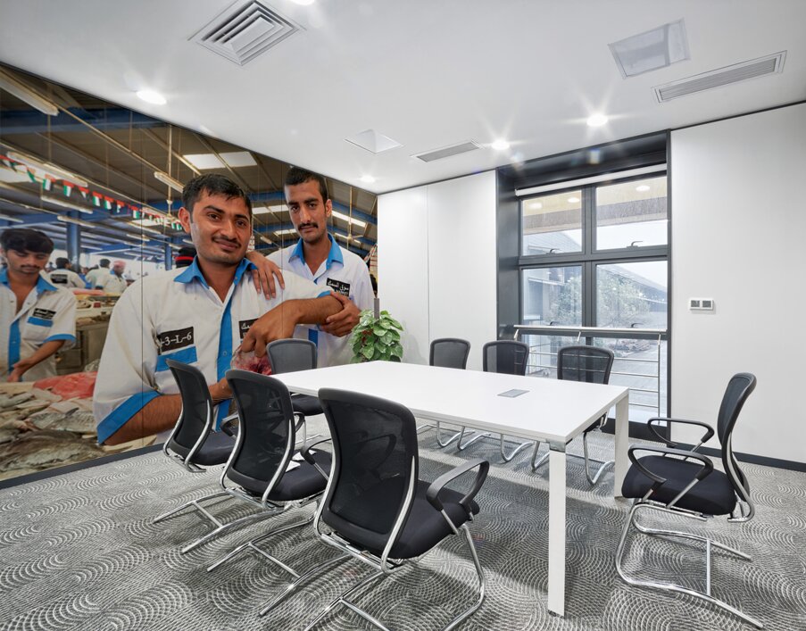 Fishmongers show fresh catch at market in Dubai UAE Wall Printing