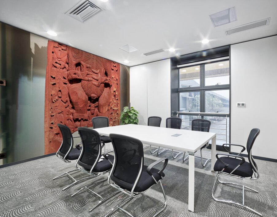 Maori carving in Auckland War Memorial Museum in New Zealand Wall Printing